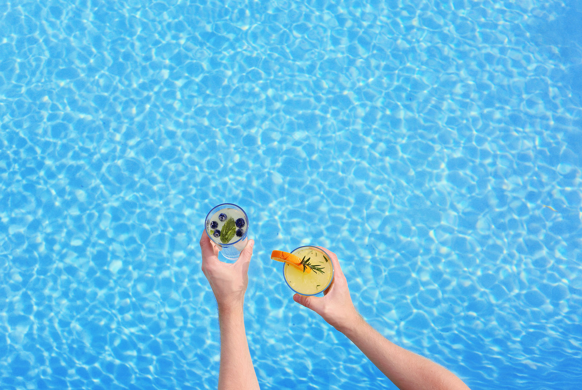 Drinks by the pool. Kimberly Genevieve lifestyle photographer Los Angeles